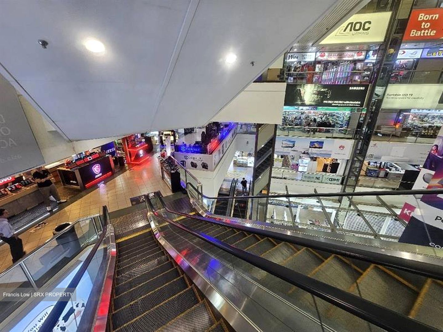 Sim Lim Square (D7), Shop House #556547651